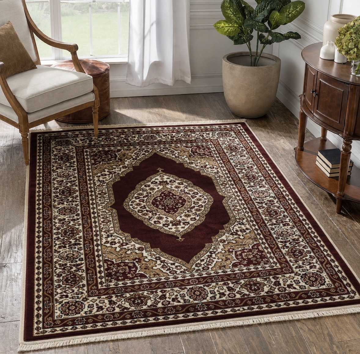 Plushe Amira Maroon