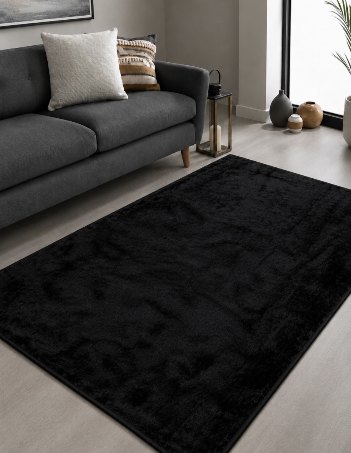 Plushe Lavendar Black